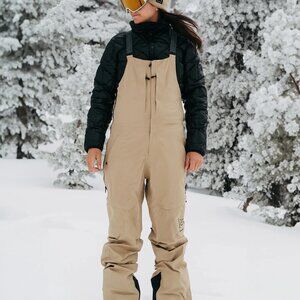 Burton Women's [ak] GORE-TEX 2L Kimmy Bib Pant - Kelp